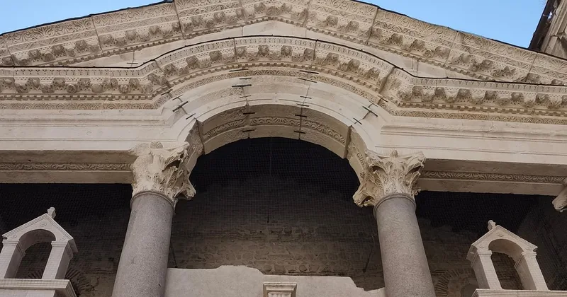 Führung durch den Diokletianspalast und die Geschichte des 20. Jahrhunderts